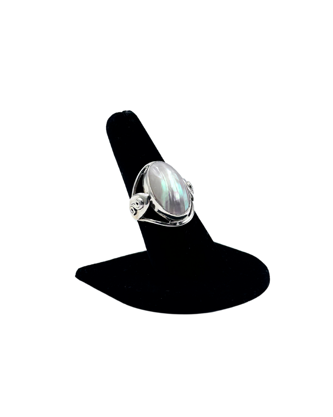 Oval Freshwater Pearl Ring - Size 7