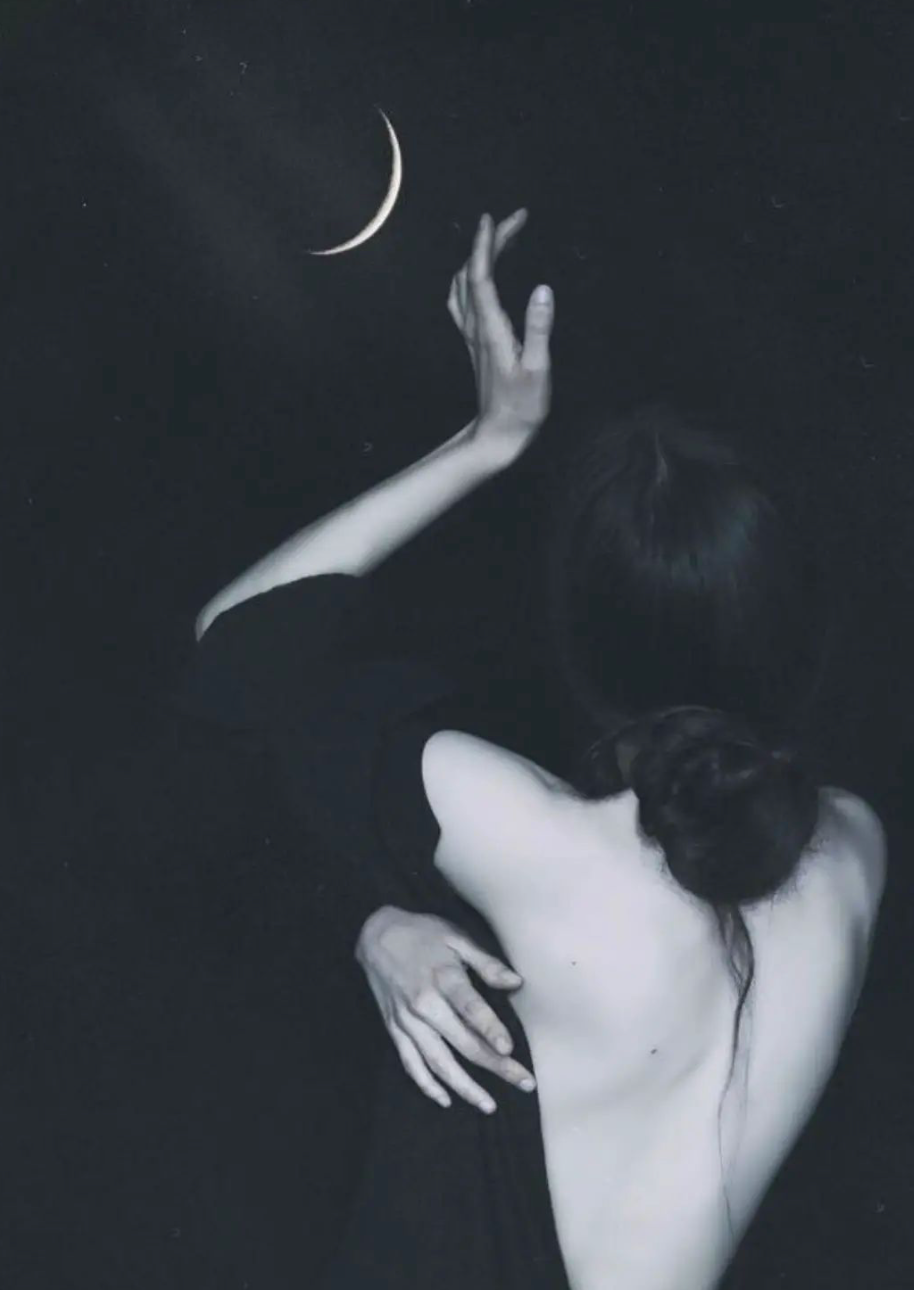 Feminine Strength in Stillness