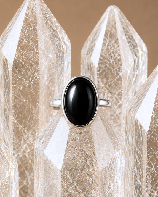 Oval Onyx Ring - Size 7